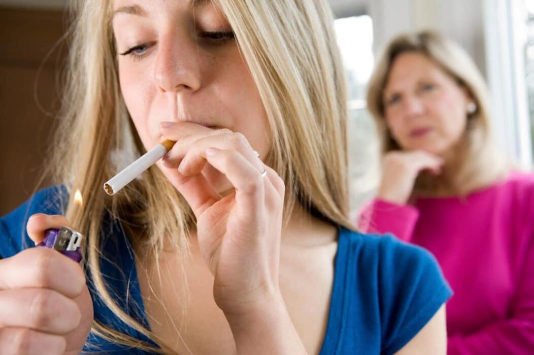 Familierelaties kunnen leiden tot roken onder tieners